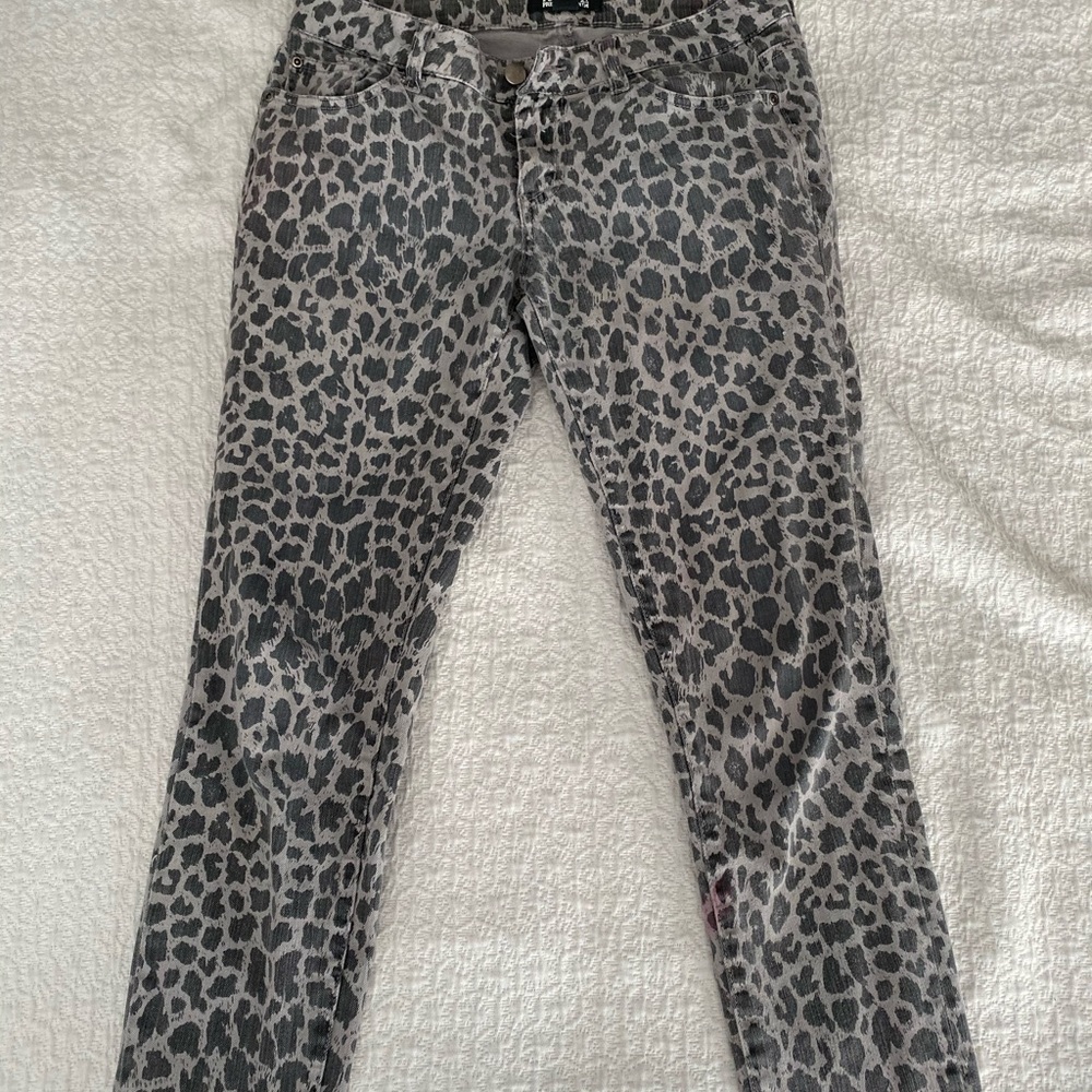 Forever 21 US 26 black and gray jeans